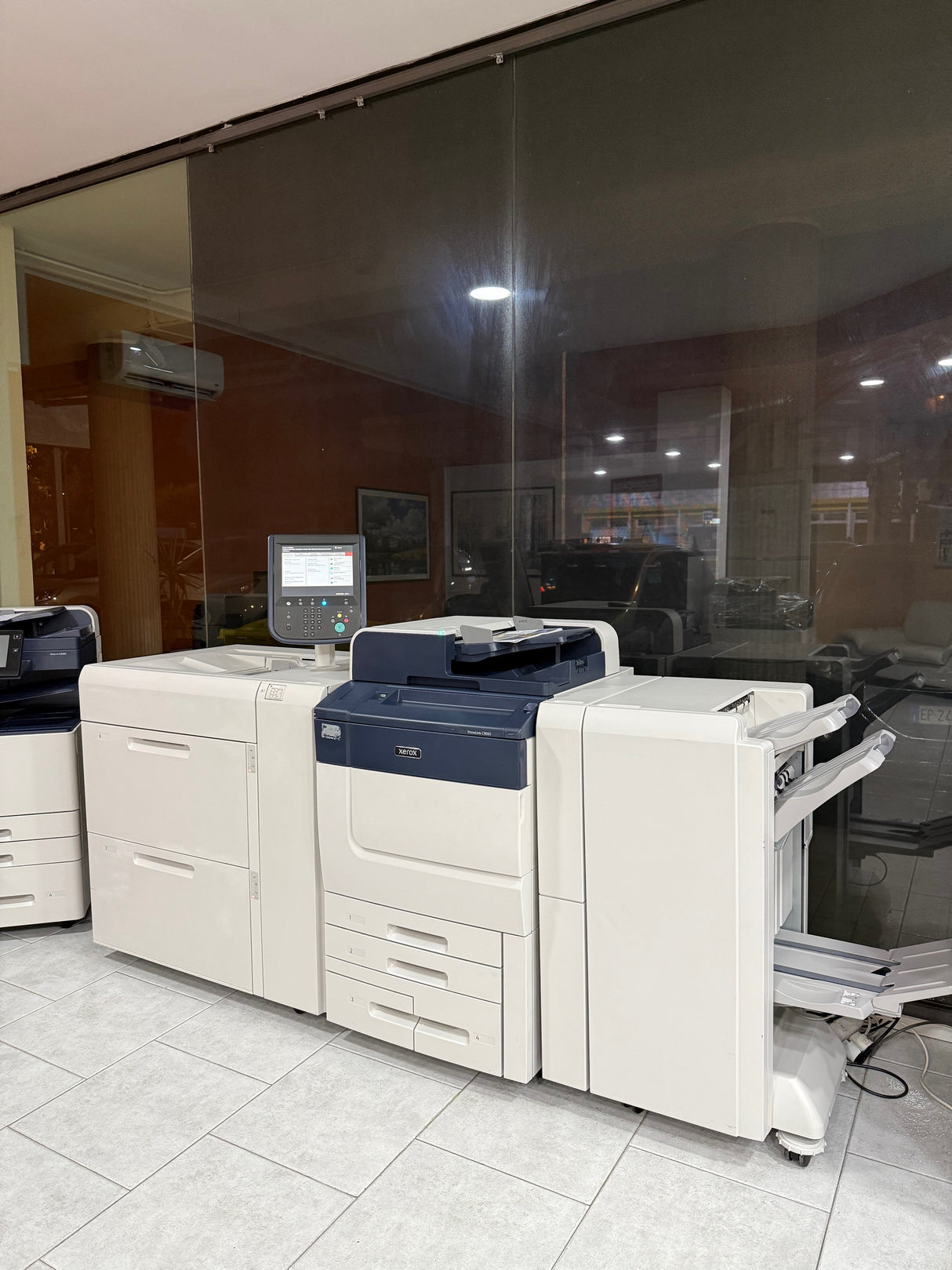 Stampante da Produzione - Xerox® PrimeLink™ C9065 + Cassettone OHCF + Finisher Booklet