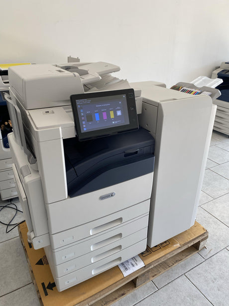 Xerox® AltaLink™ C8045 + Stazione di Finitura Libretto Business Ready